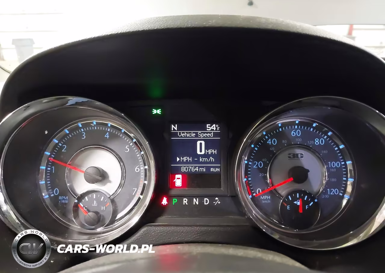 2014 Chrysler Town & Country Touring-L 30Th Anniversary VIN:2C4RC1CG6ER248523 - 7