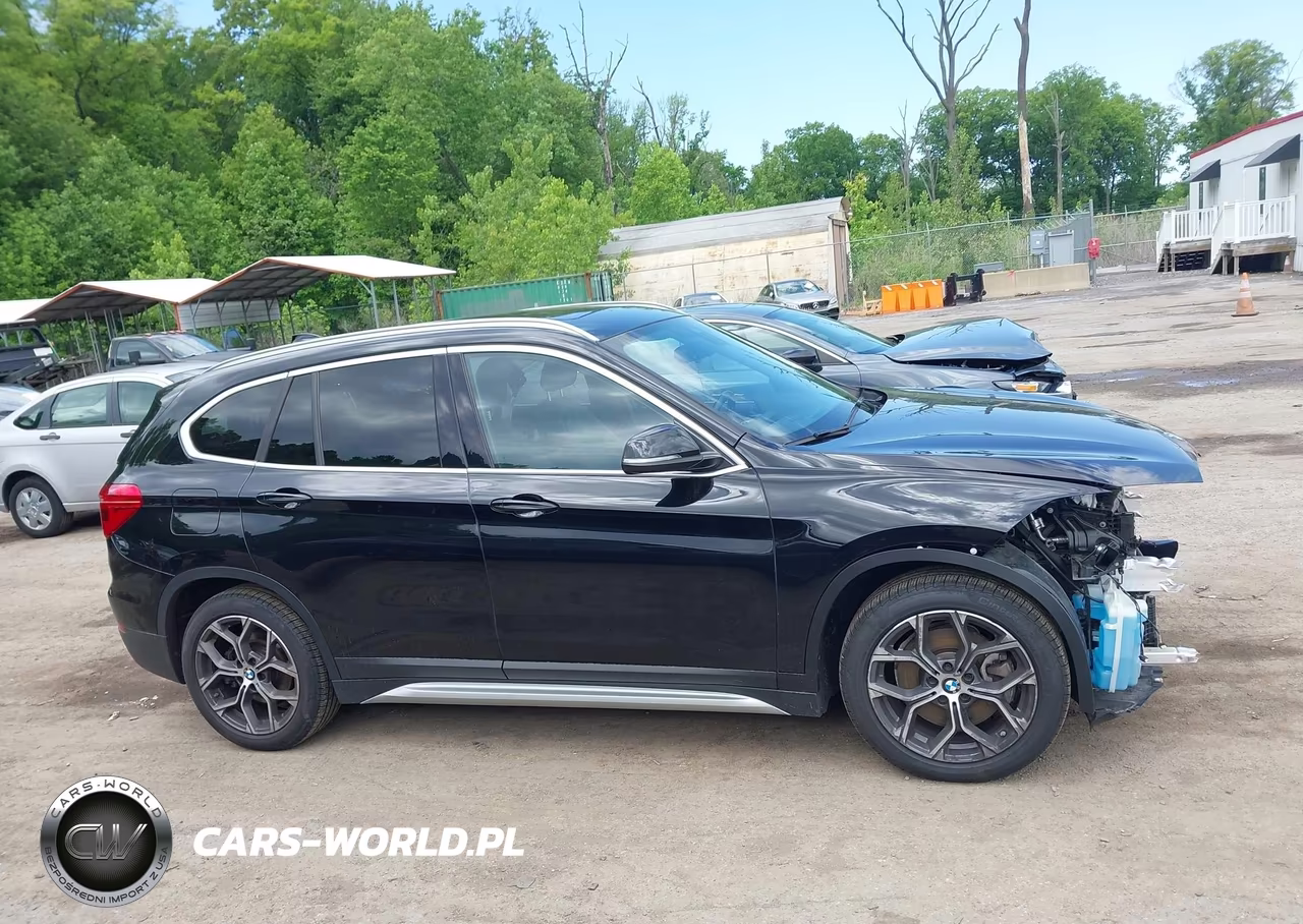 2022 BMW X1 xDrive28I VIN:WBXJG9C07N5V48820 - 14