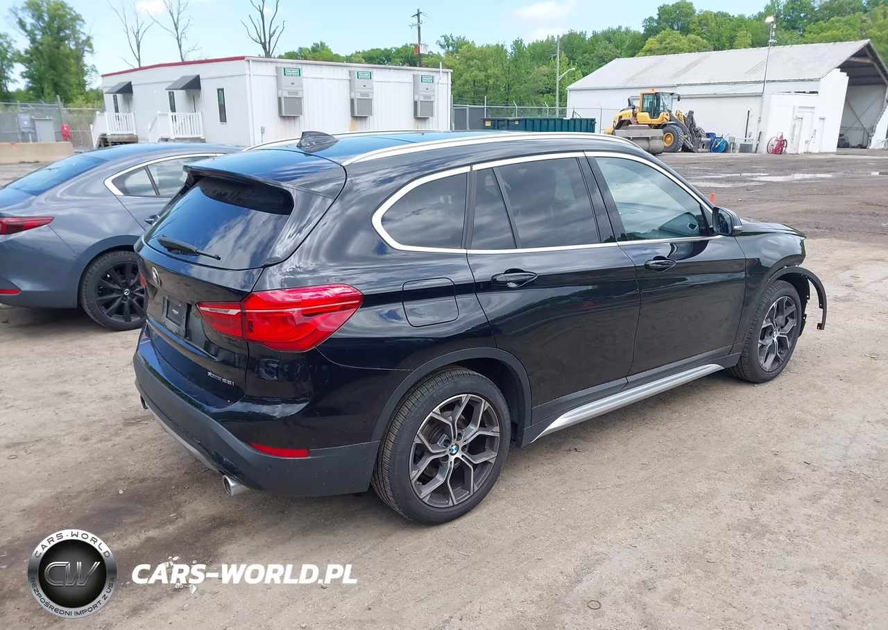 2022 BMW X1 xDrive28I VIN:WBXJG9C07N5V48820 - 4