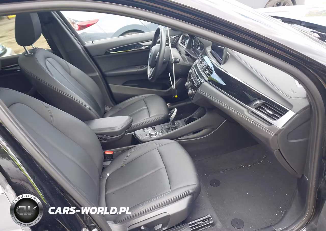 2022 BMW X1 xDrive28I VIN:WBXJG9C07N5V48820 - 5