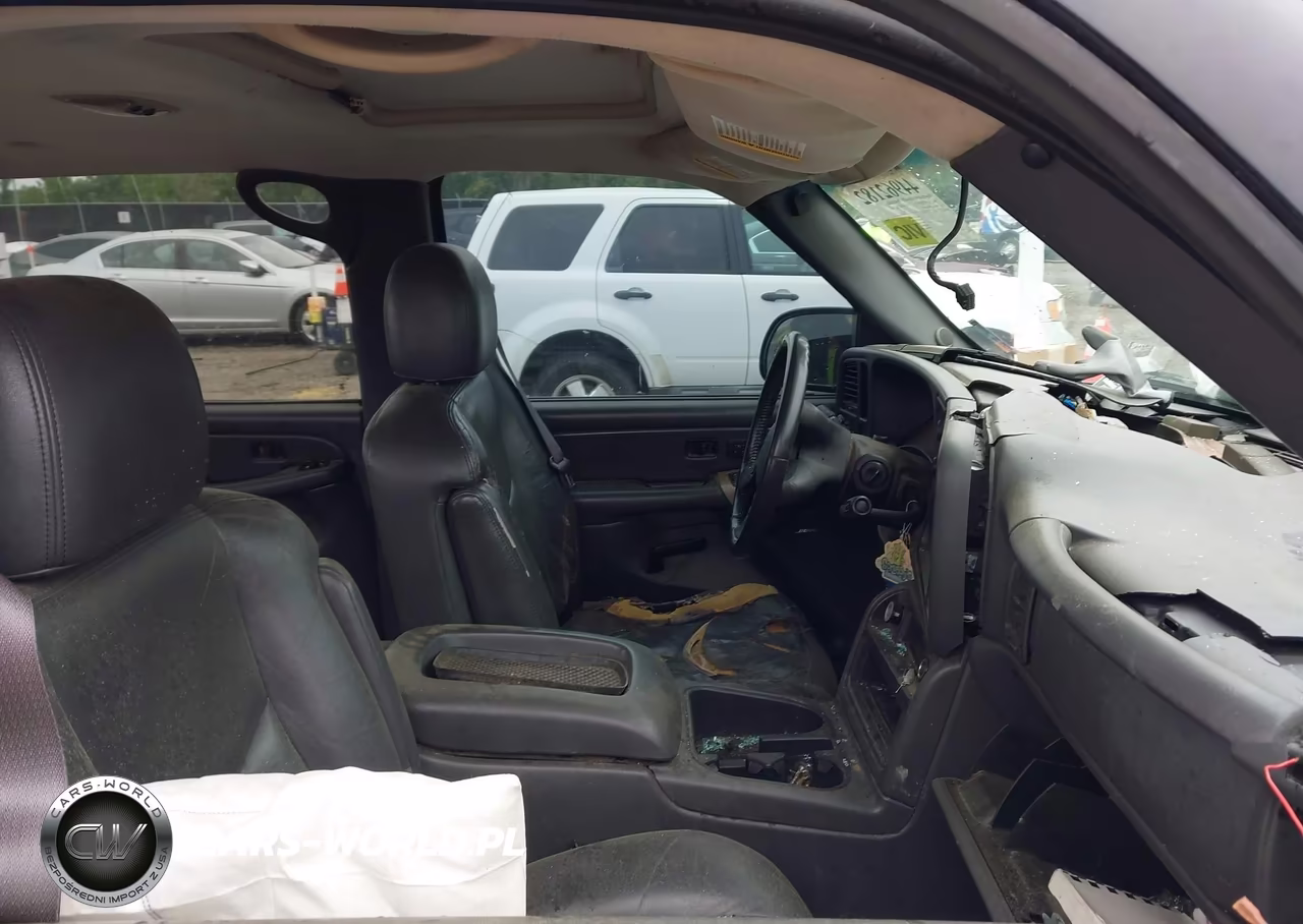 2004 Chevrolet Avalanche 1500 VIN:3GNEC12T44G192087 - 5
