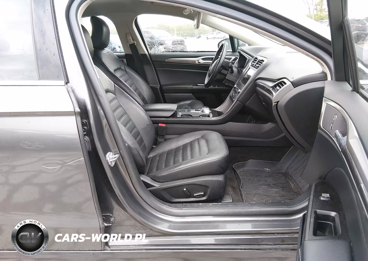 2018 Ford Fusion Energi Se Luxury VIN:3FA6P0PU9JR130297 - 5