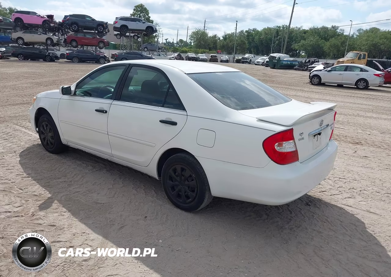 2004 Toyota Camry Le VIN:4T1BE32K04U325056 - 3