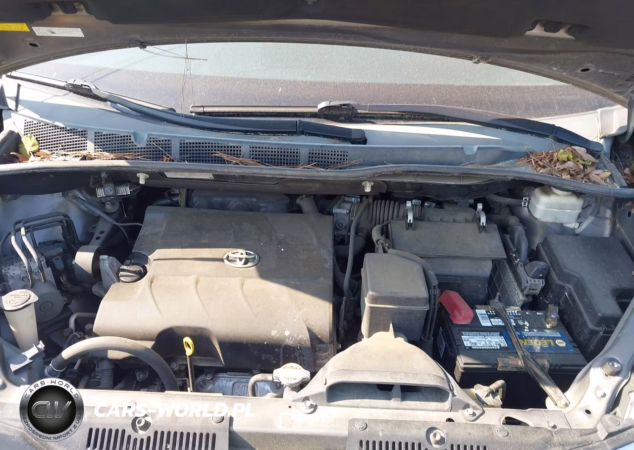2011 Toyota Sienna Le VIN:5TDJK3DC2BS005334 - 10