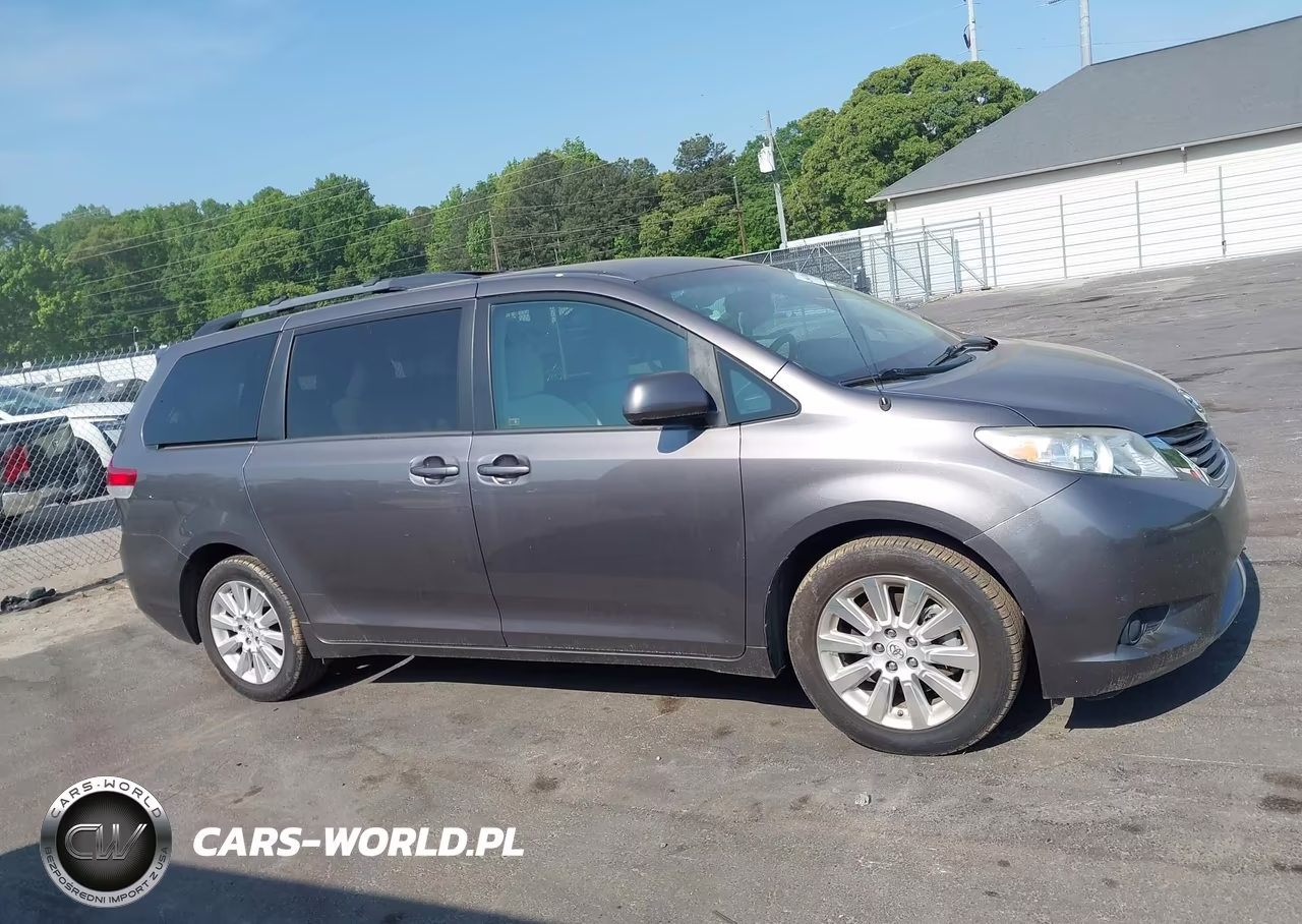 2011 Toyota Sienna Le VIN:5TDJK3DC2BS005334 - 13