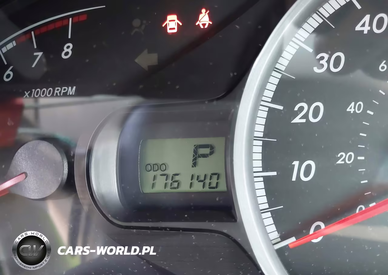 2011 Toyota Sienna Le VIN:5TDJK3DC2BS005334 - 15