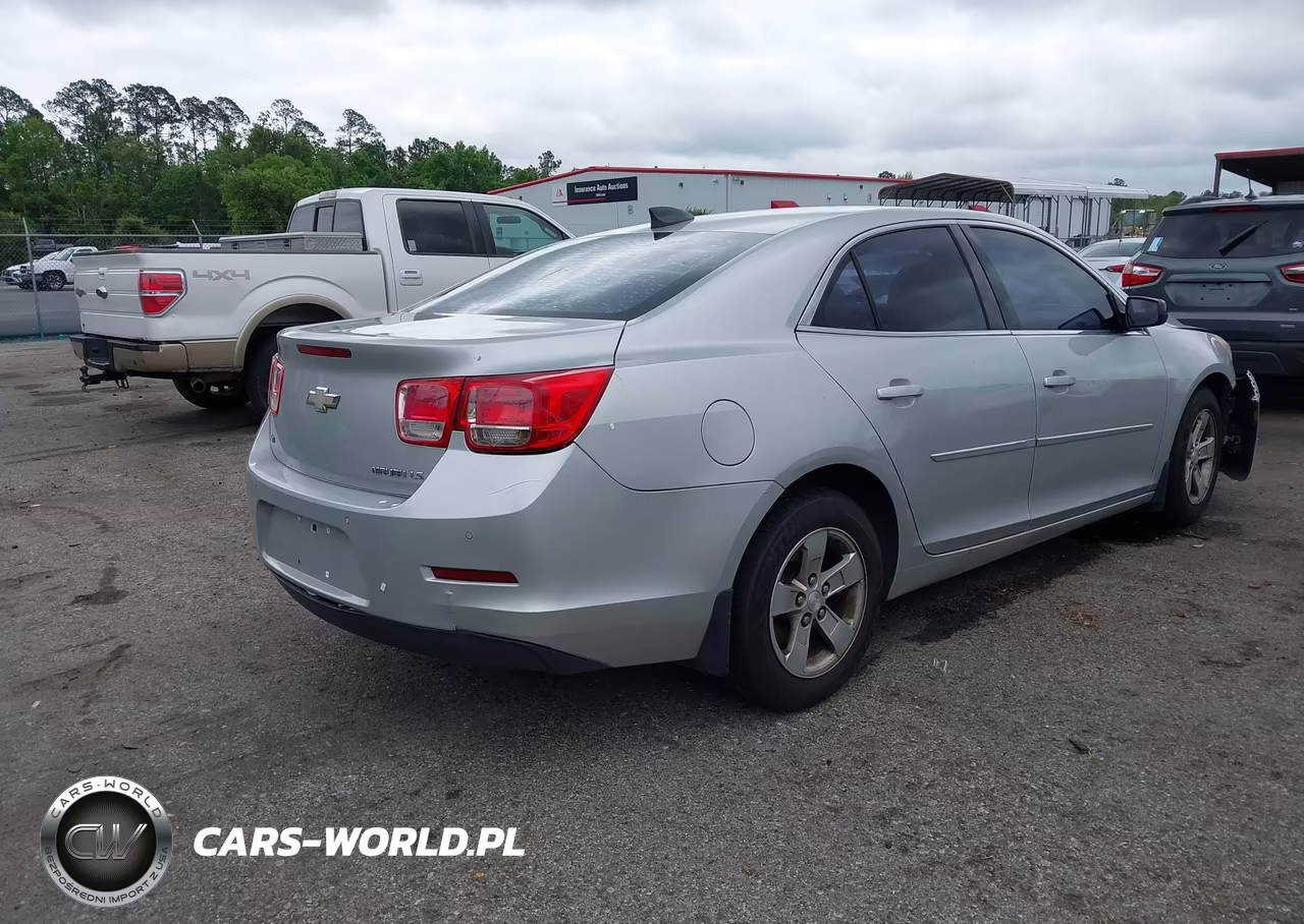 2015 Chevrolet Malibu Ls VIN:1G11B5SL8FF241788 - 4