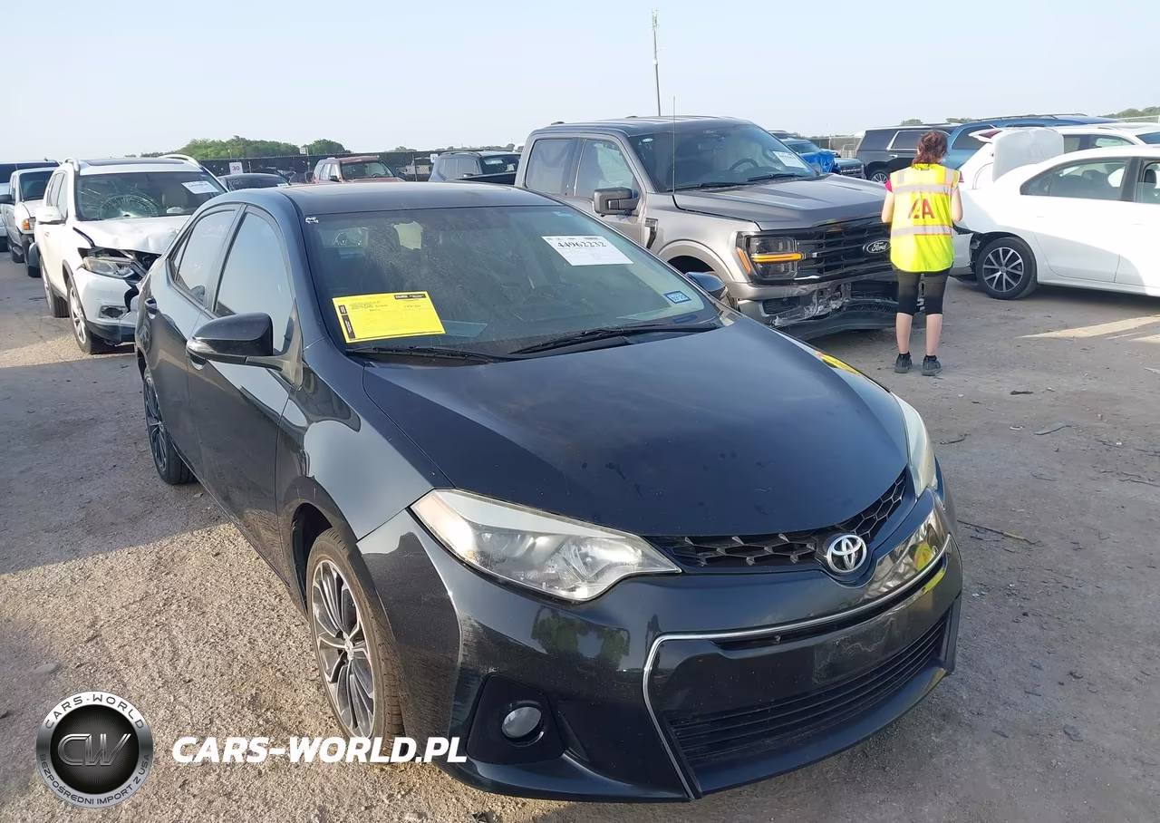 2015 Toyota Corolla S Plus