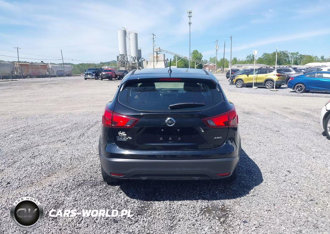 2018 Nissan Rogue Sport S VIN:JN1BJ1CR9JW255348 - 16