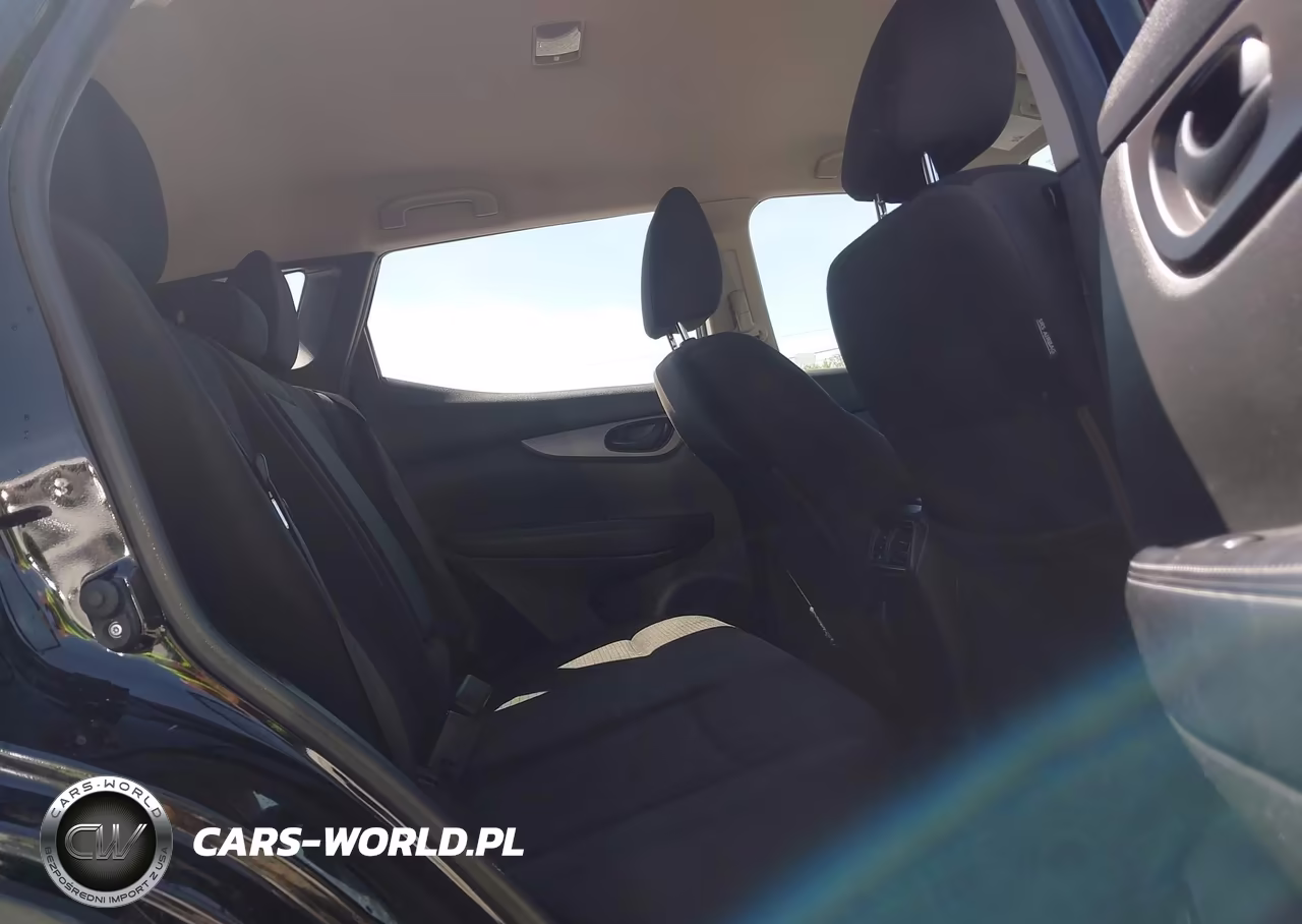 2018 Nissan Rogue Sport S VIN:JN1BJ1CR9JW255348 - 8