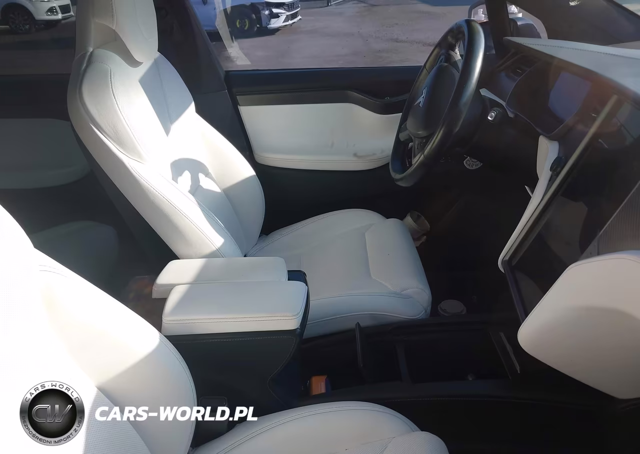 2018 Tesla Model X 100D-75D-P100D VIN:5YJXCBE44JF138091 - 18