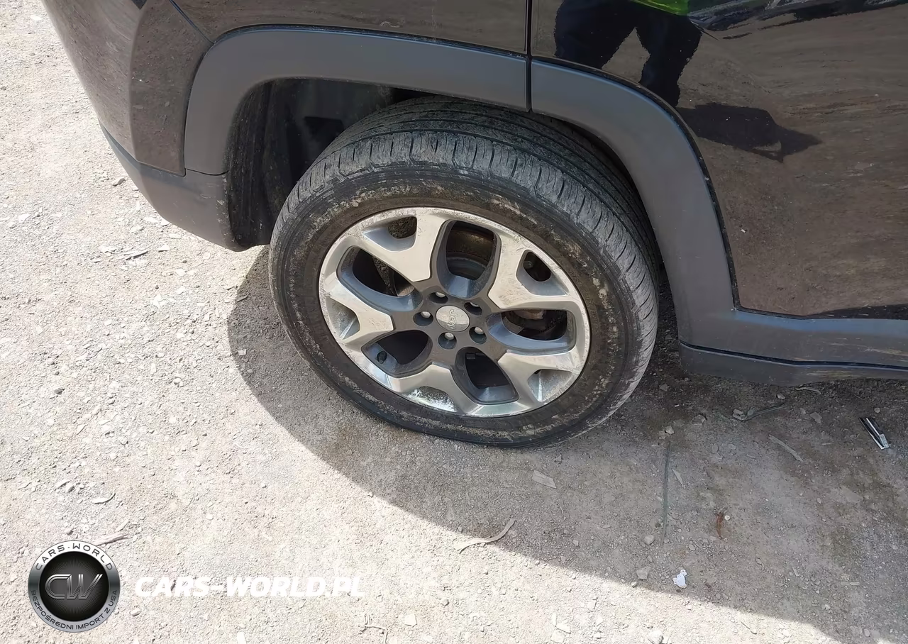 2019 Jeep Compass Limited 4X4 VIN:3C4NJDCBXKT729006 - 6