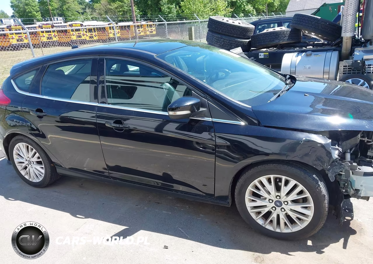 2017 Ford Focus Titanium VIN:1FADP3N2XHL288022 - 14