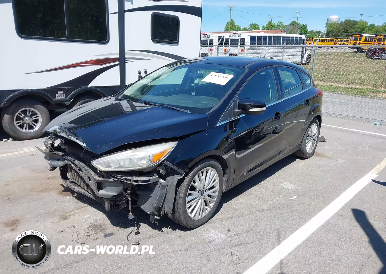 2017 Ford Focus Titanium VIN:1FADP3N2XHL288022 - 2