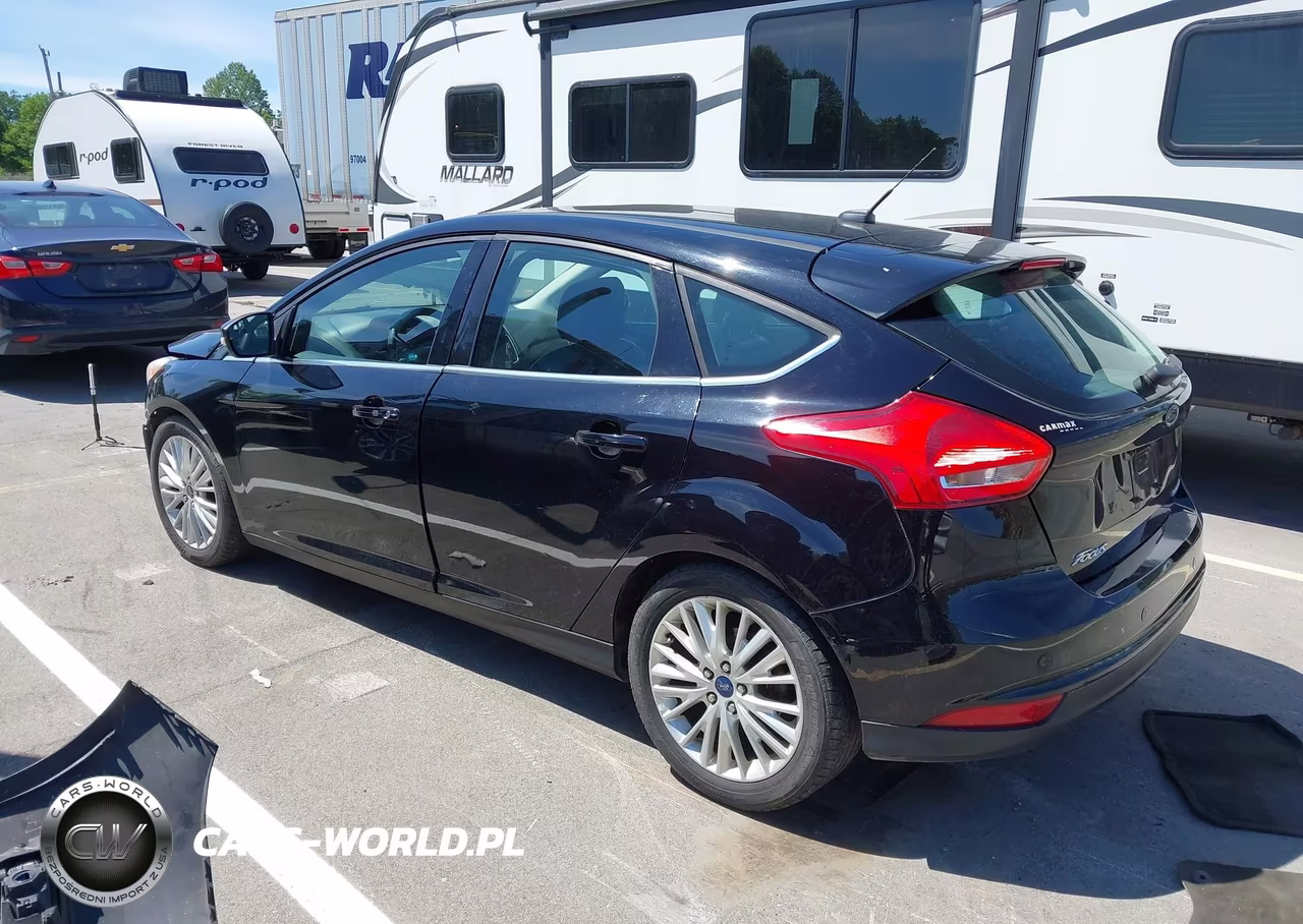 2017 Ford Focus Titanium VIN:1FADP3N2XHL288022 - 3