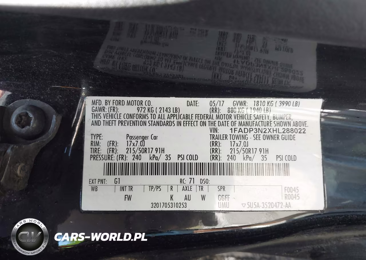 2017 Ford Focus Titanium VIN:1FADP3N2XHL288022 - 9