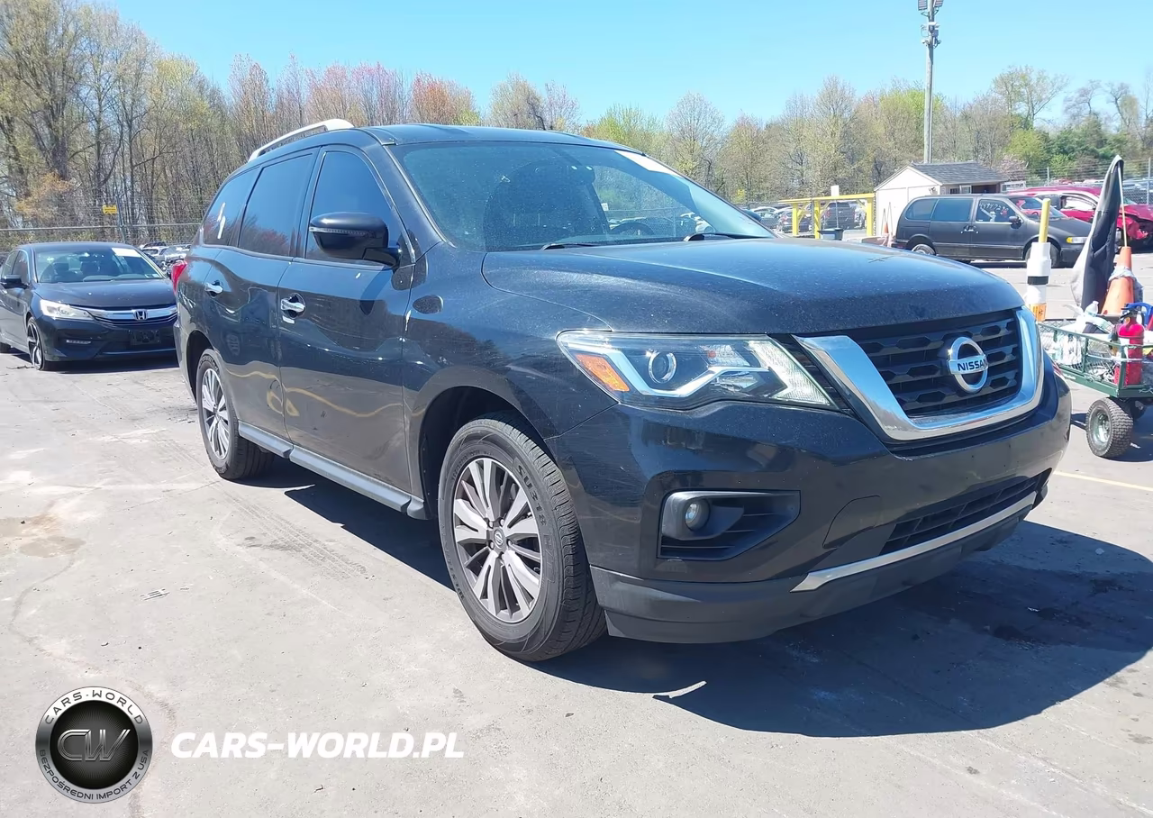 2018 Nissan Pathfinder Sv