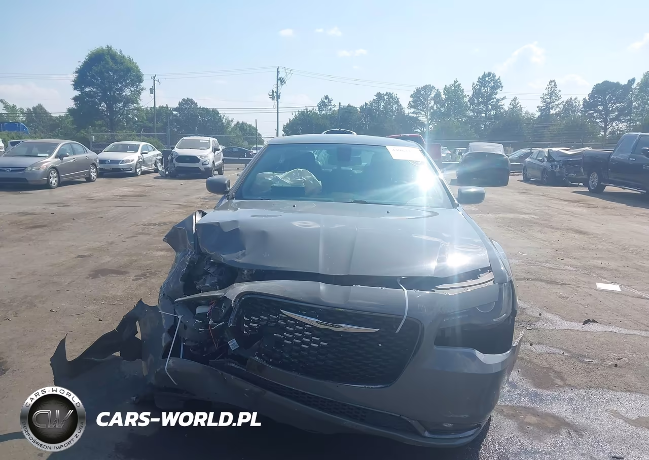 2019 Chrysler 300 300S Awd VIN:2C3CCAGG3KH586077 - 13