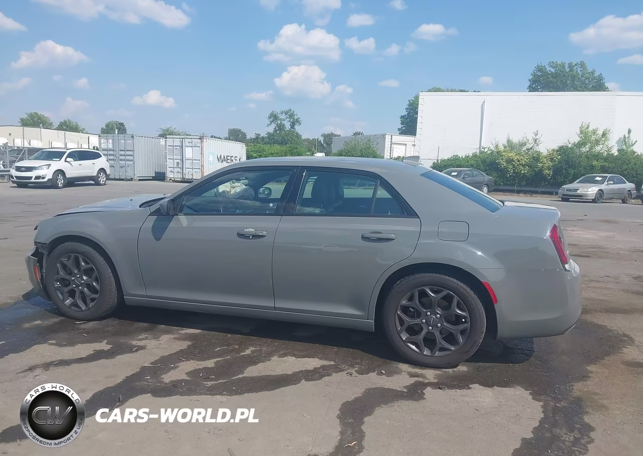 2019 Chrysler 300 300S Awd VIN:2C3CCAGG3KH586077 - 15