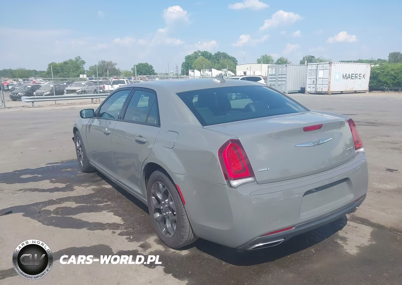 2019 Chrysler 300 300S Awd VIN:2C3CCAGG3KH586077 - 3