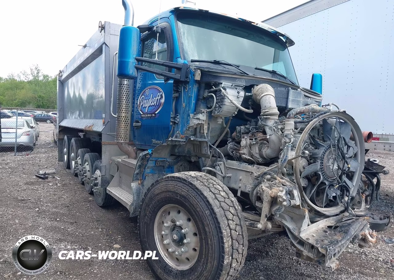 2015 Kenworth Construction T880