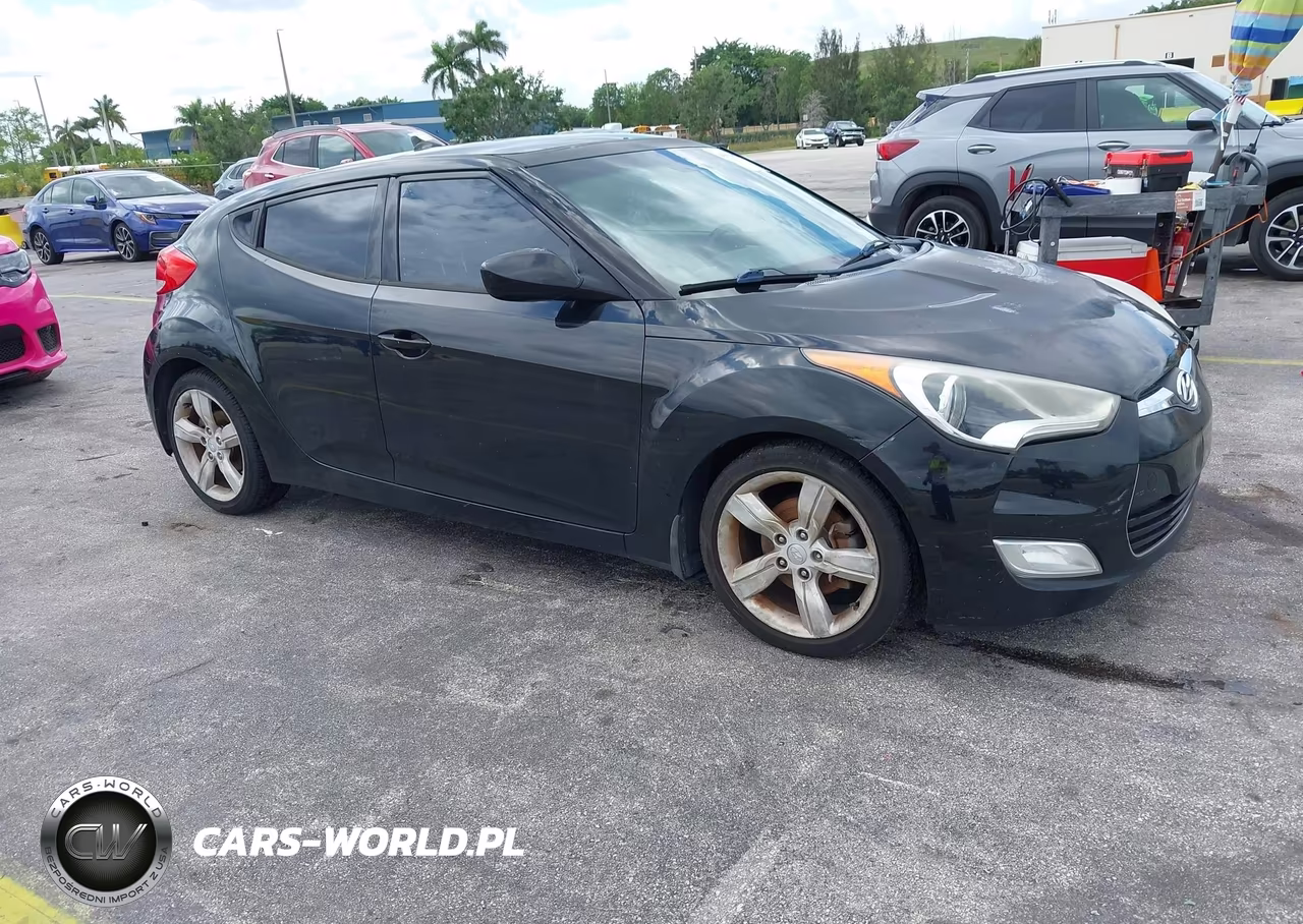 2014 Hyundai Veloster Base W-Gray