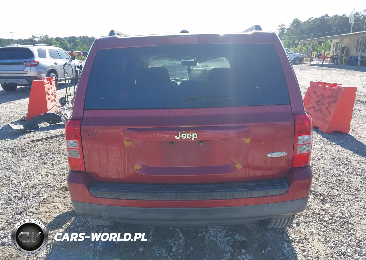2015 Jeep Patriot Latitude VIN:1C4NJPFB1FD122341 - 16