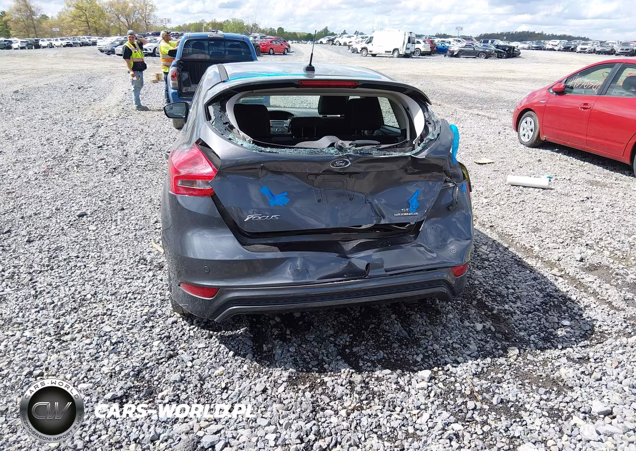 2015 Ford Focus Se VIN:1FADP3K20FL299242 - 6