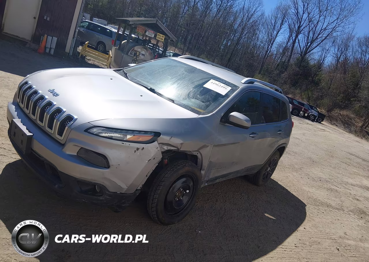 2017 Jeep Cherokee Latitude 4X4 VIN:1C4PJMCB1HW575054 - 2