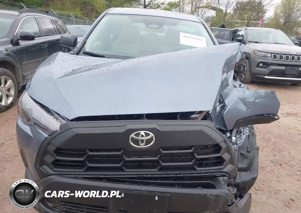 2026 Toyota Corolla Cross L VIN:7MUAAABG0TV176748 - 6