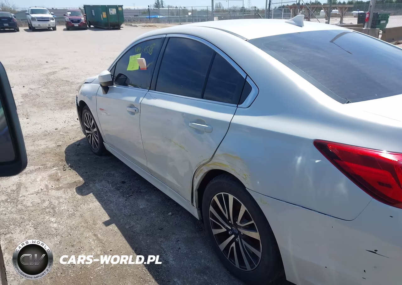 2018 Subaru Legacy 2.5I Premium VIN:4S3BNAC6XJ3028047 - 13