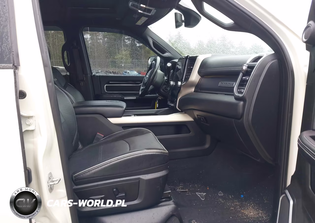 2019 Ram 2500 Laramie 4X4 6'4 Box VIN:3C6UR5FL3KG591078 - 5