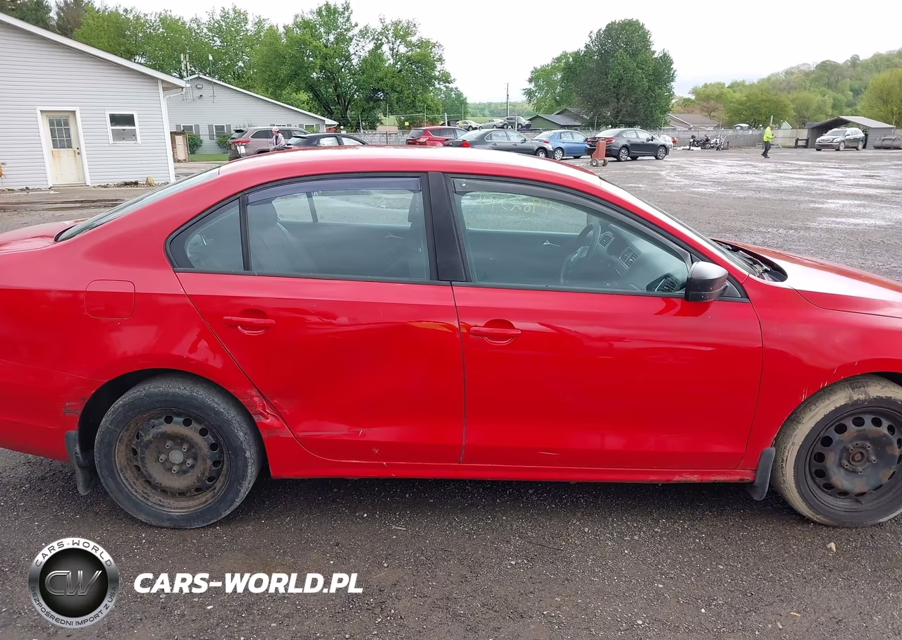 2011 Volkswagen Jetta 2.0L S VIN:3VW2K7AJ1BM355551 - 14