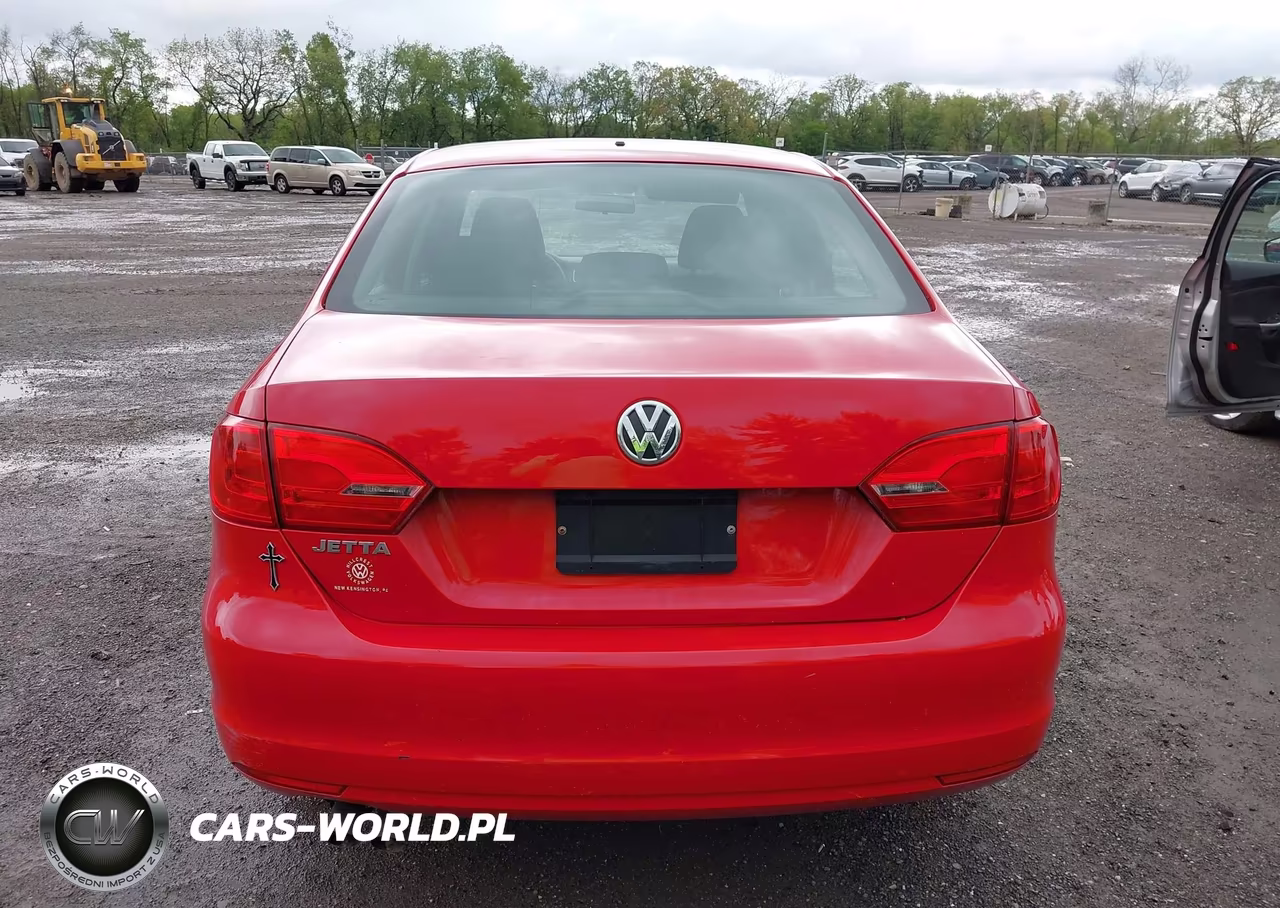 2011 Volkswagen Jetta 2.0L S VIN:3VW2K7AJ1BM355551 - 17