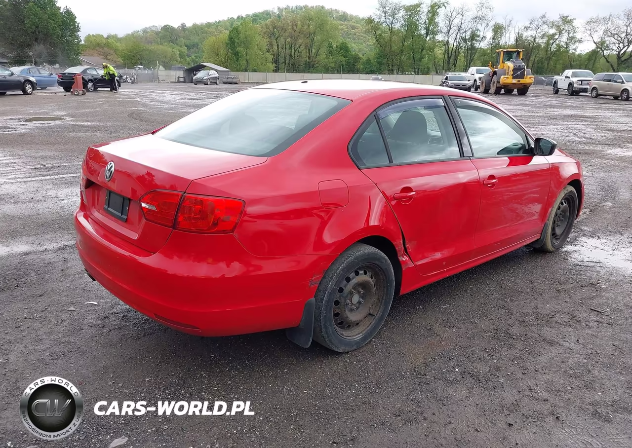 2011 Volkswagen Jetta 2.0L S VIN:3VW2K7AJ1BM355551 - 4