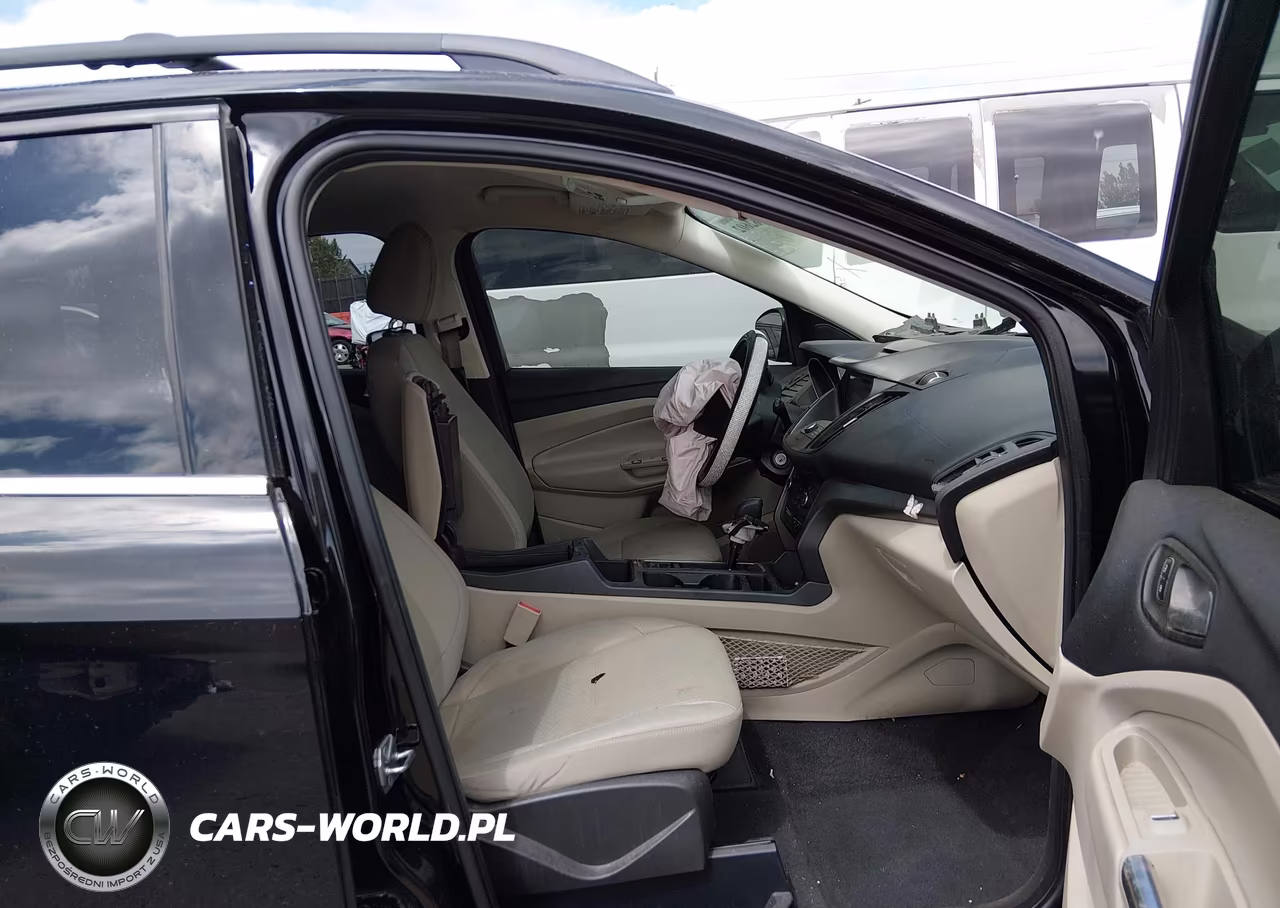 2017 Ford Escape Se VIN:1FMCU9GD2HUB26830 - 5