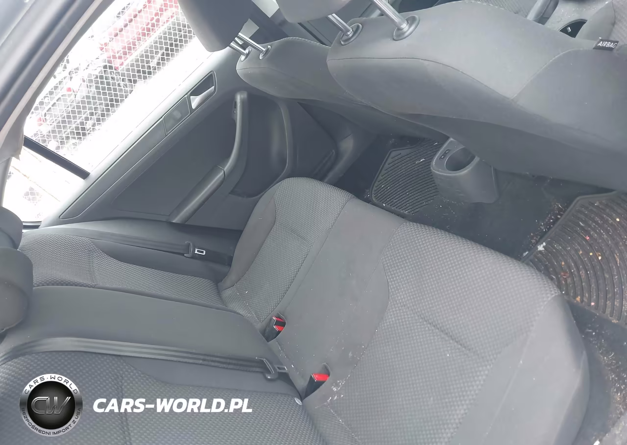 2013 Volkswagen Jetta 2.0L S VIN:3VW2K7AJ9DM218750 - 8