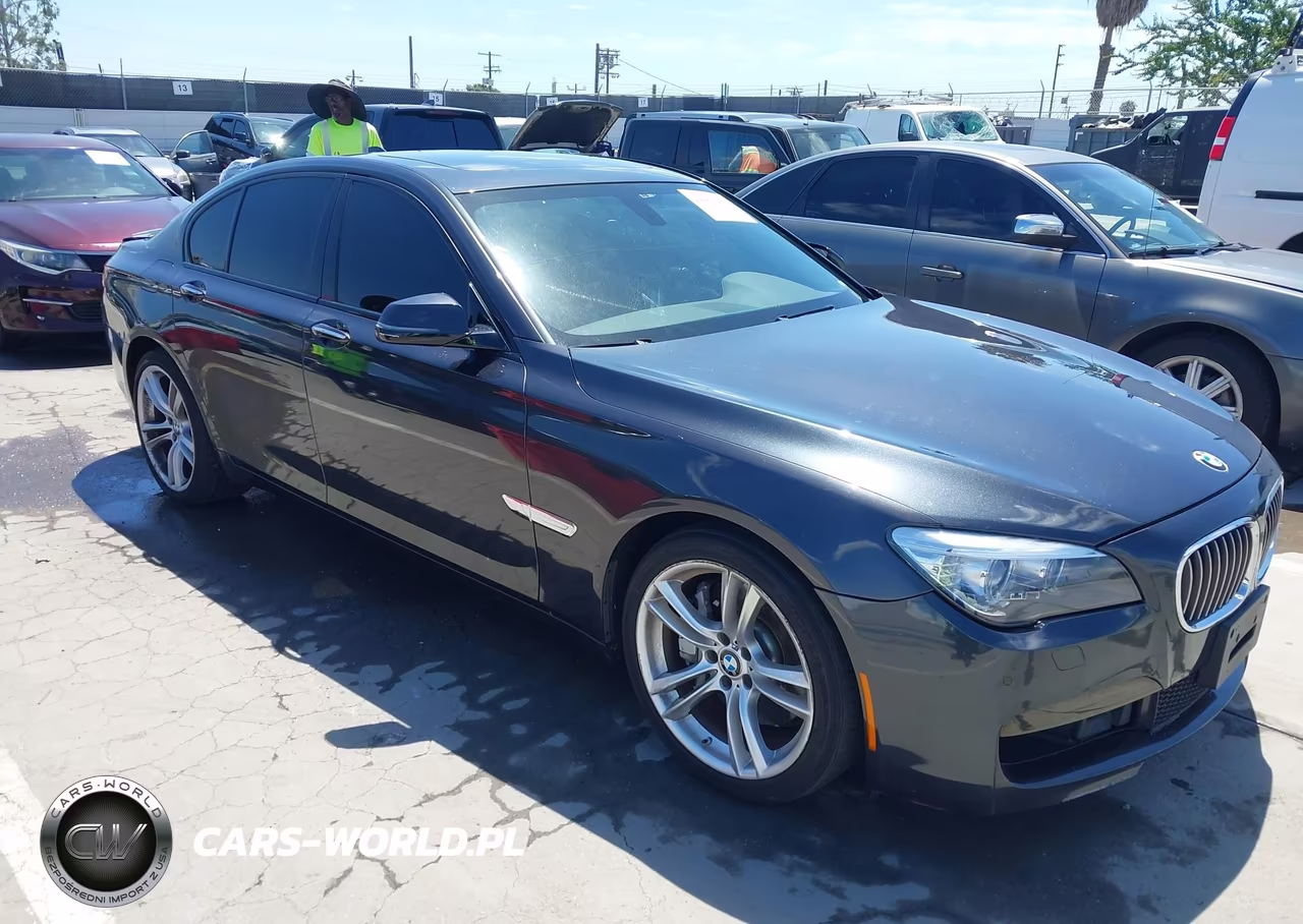2014 BMW 750I