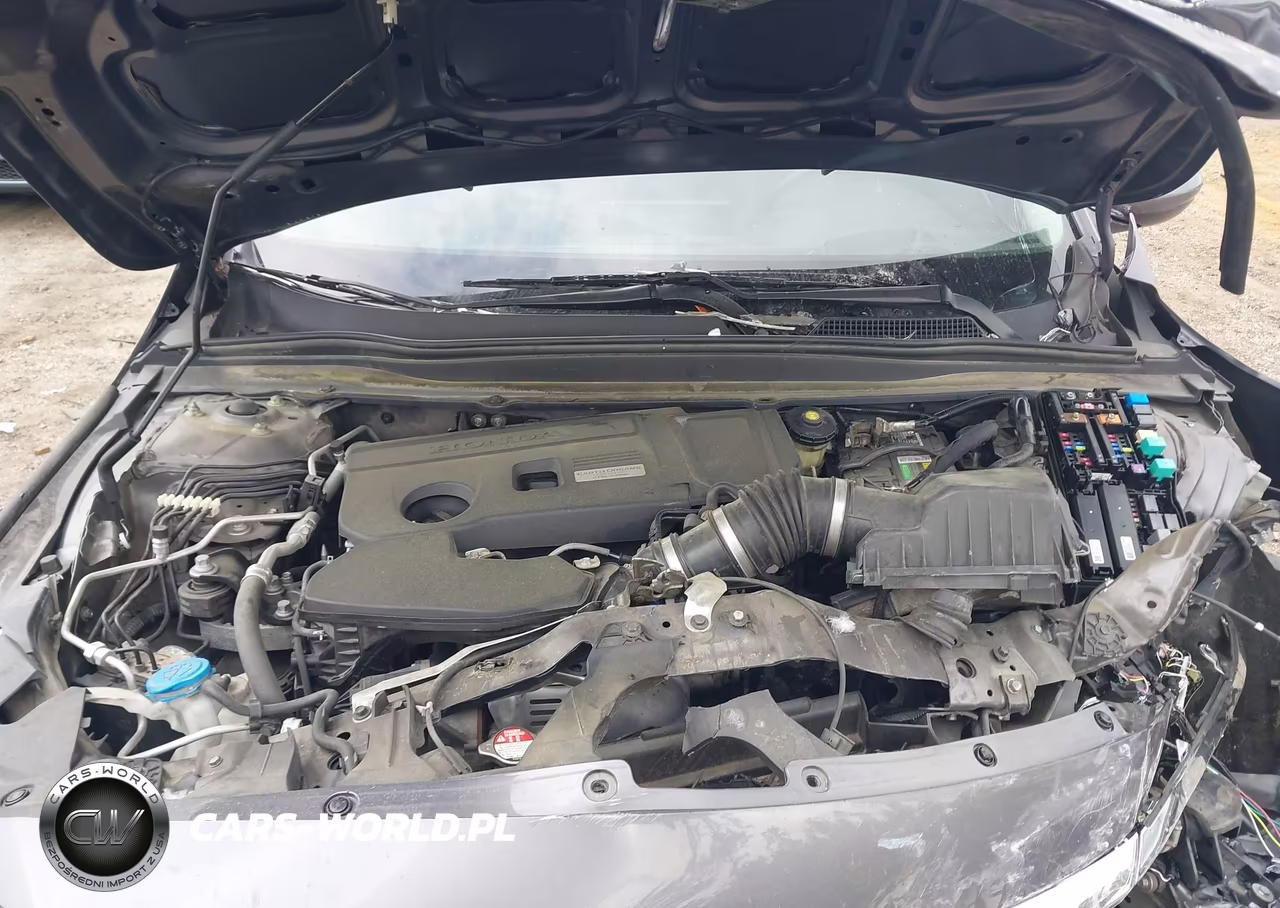 2018 Honda Accord Touring 2.0T VIN:1HGCV2F9XJA028921 - 10