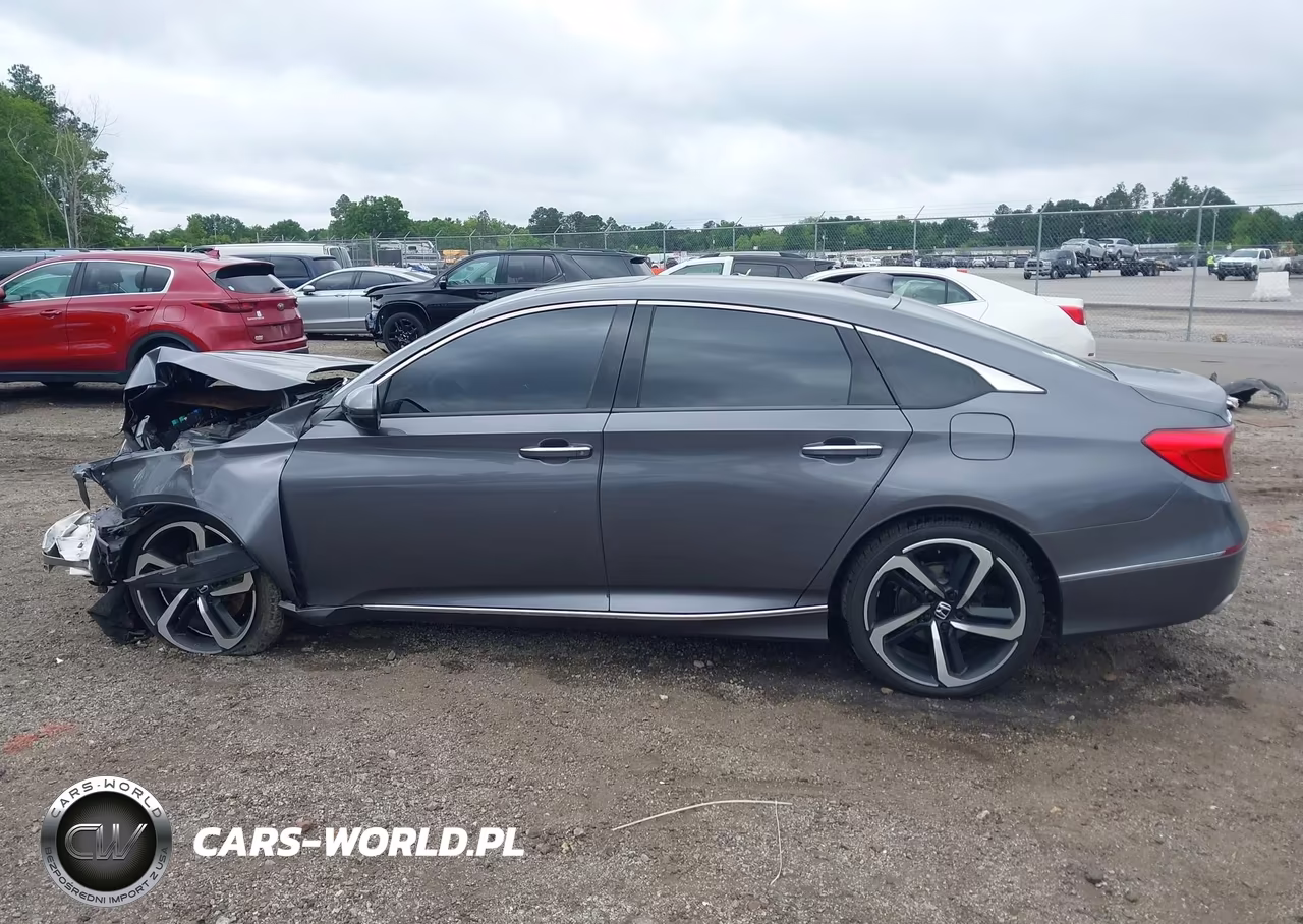 2018 Honda Accord Touring 2.0T VIN:1HGCV2F9XJA028921 - 15