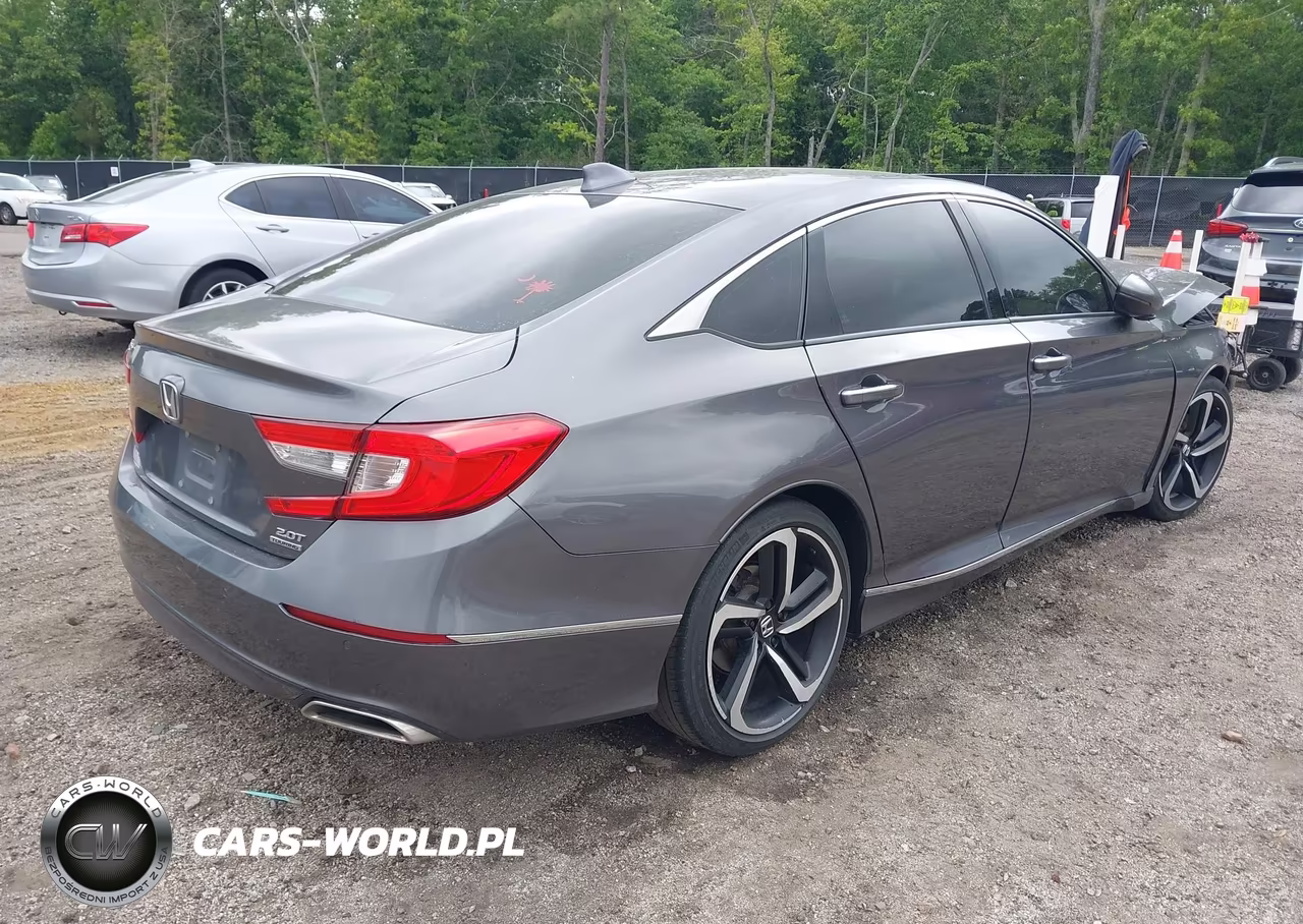 2018 Honda Accord Touring 2.0T VIN:1HGCV2F9XJA028921 - 4