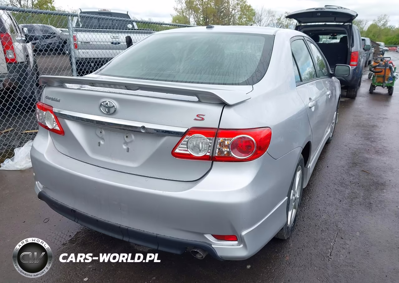 2012 Toyota Corolla S VIN:2T1BU4EE9CC884345 - 4