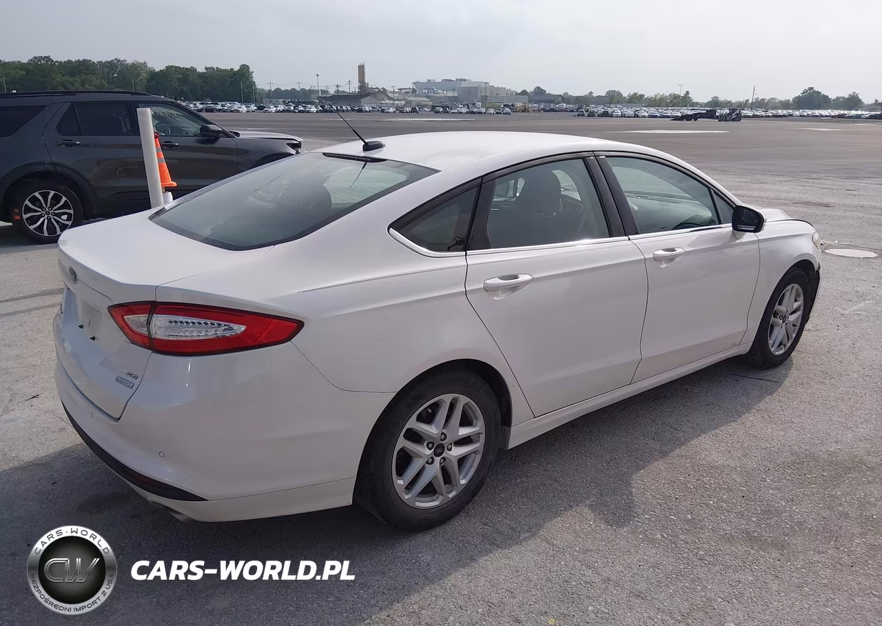 2016 Ford Fusion Se VIN:3FA6P0HD4GR376696 - 4