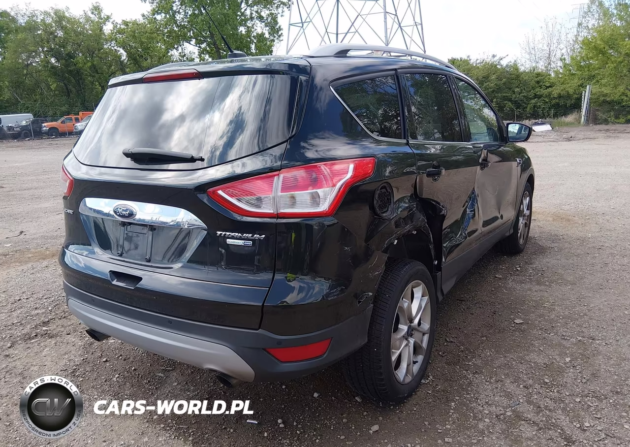 2015 Ford Escape Titanium VIN:1FMCU9J92FUC02810 - 4