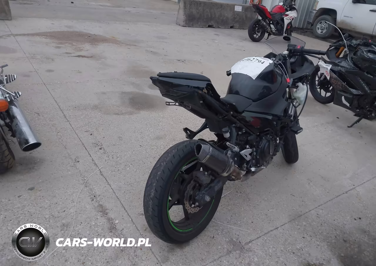 2022 Kawasaki Ex400 VIN:JKAEXKG11NDAF8722 - 4