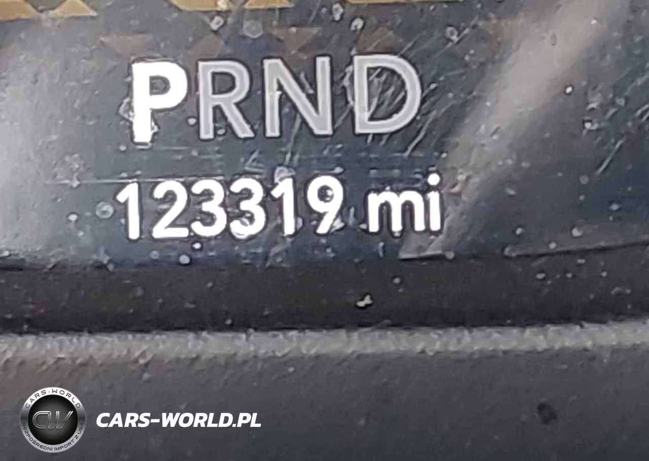 2019 Jeep Wrangler Unlimited Rubicon 4X4 VIN:1C4HJXFN3KW544696 - 15