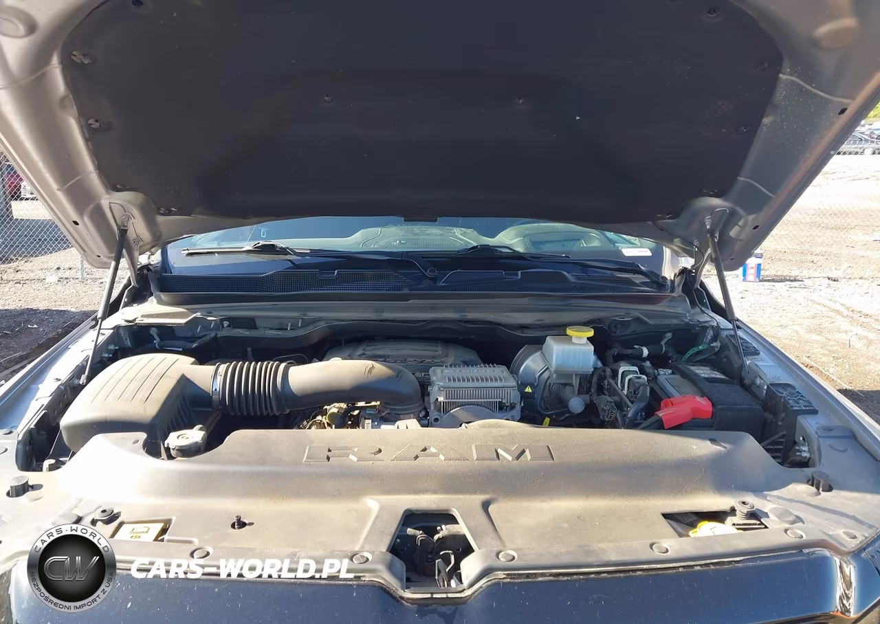 2023 Ram 1500 Limited 4X4 5'7 Box VIN:1C6SRFHT2PN601303 - 10
