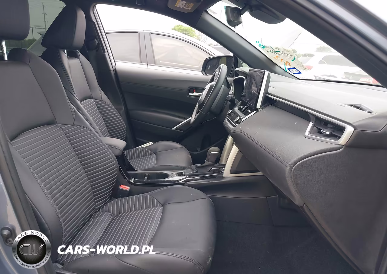 2025 Toyota Corolla Cross Hybrid Xse VIN:7MUFBABG9SV083065 - 5