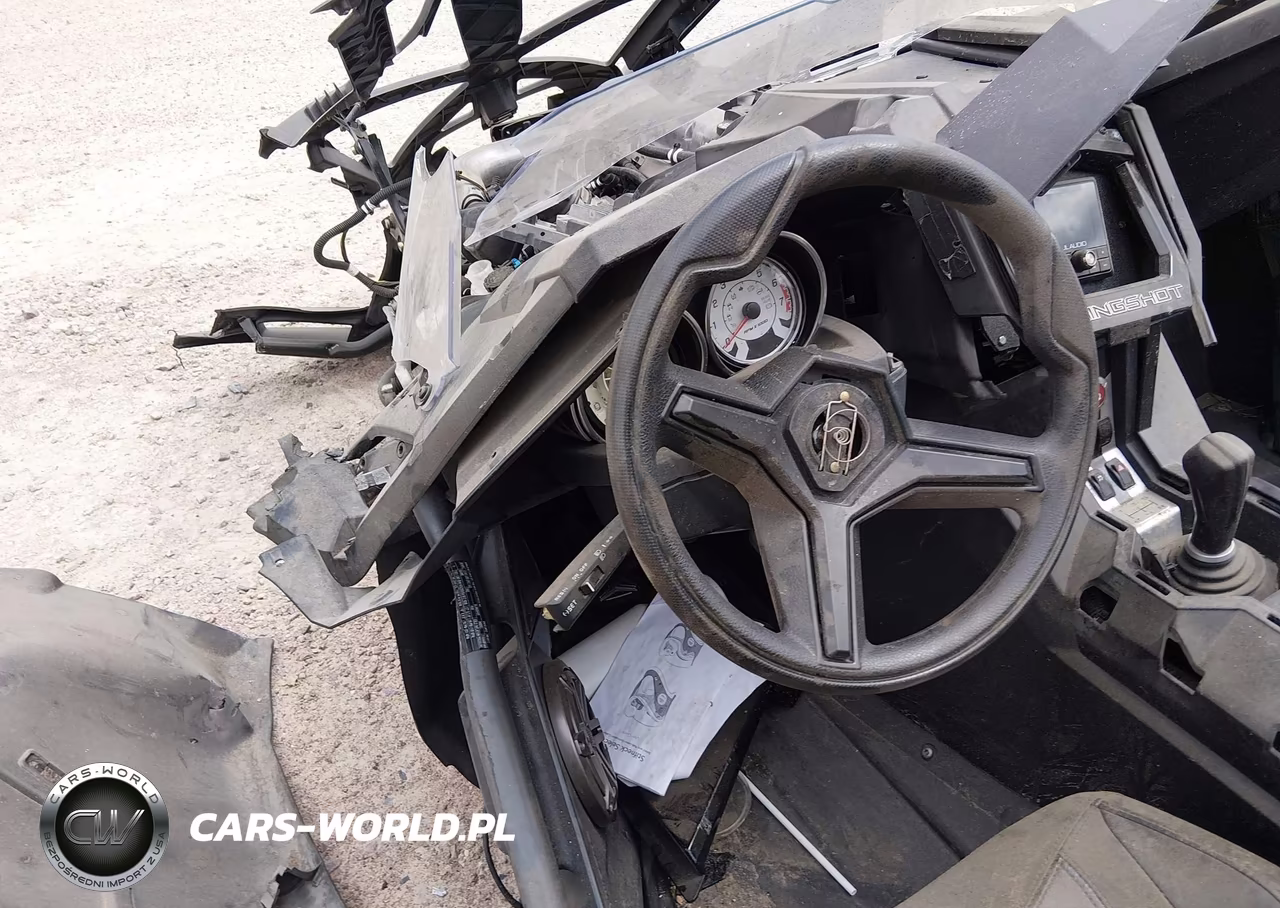 2018 Polaris Slingshot VIN:57XAASFA3J8125369 - 14