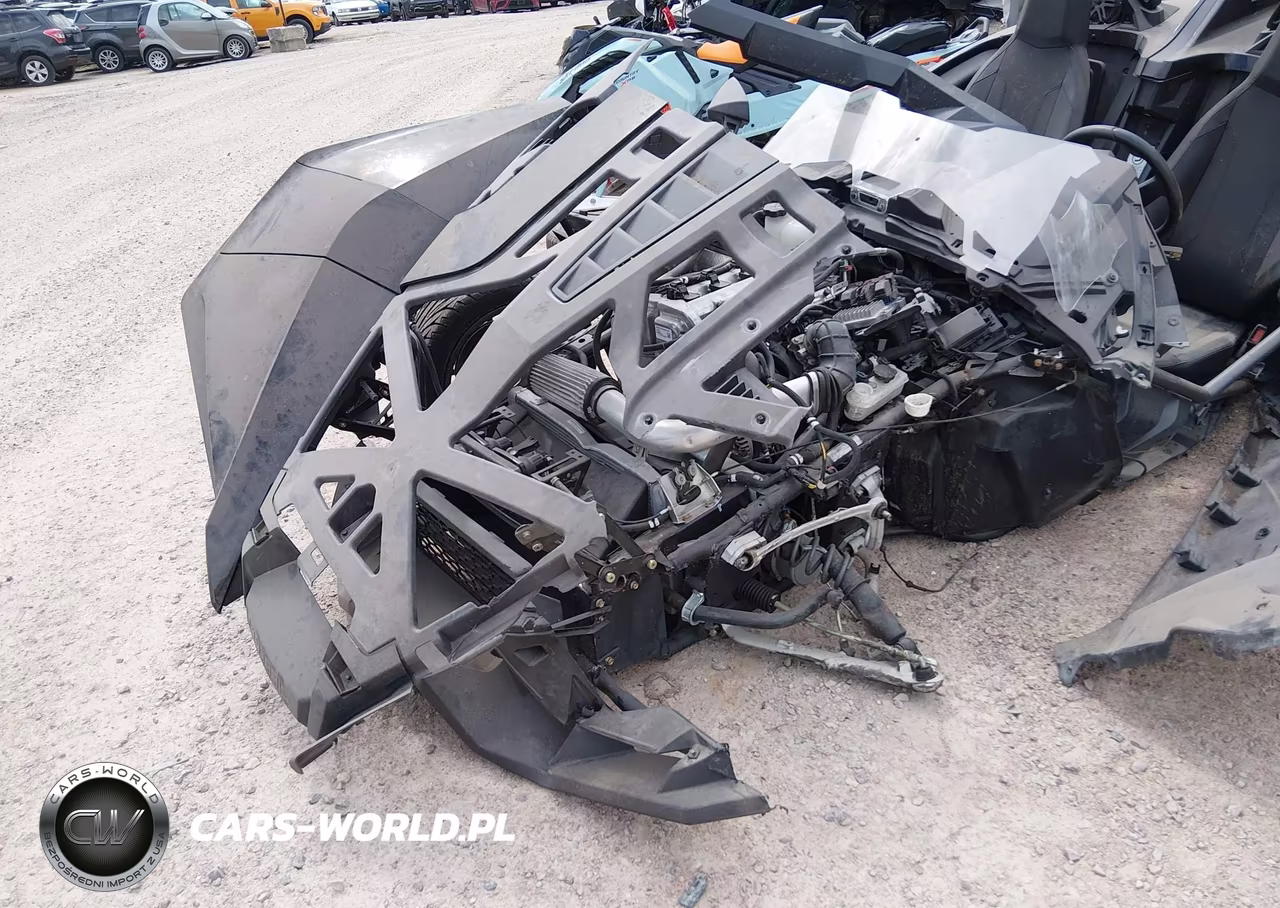 2018 Polaris Slingshot VIN:57XAASFA3J8125369 - 2